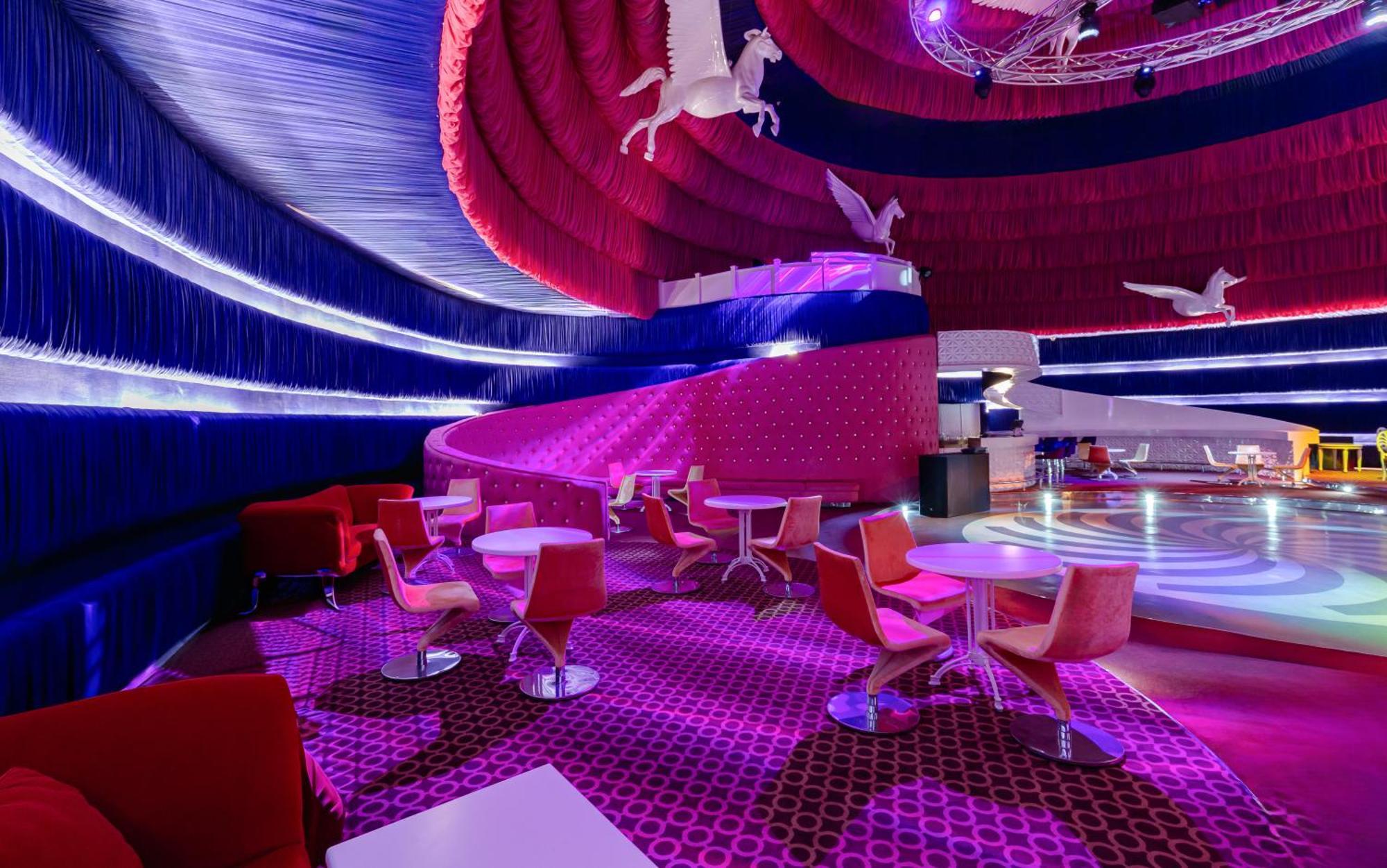 Shamakhi Palace Sharadil Seredil Exteriér fotografie The interior of the nightclub