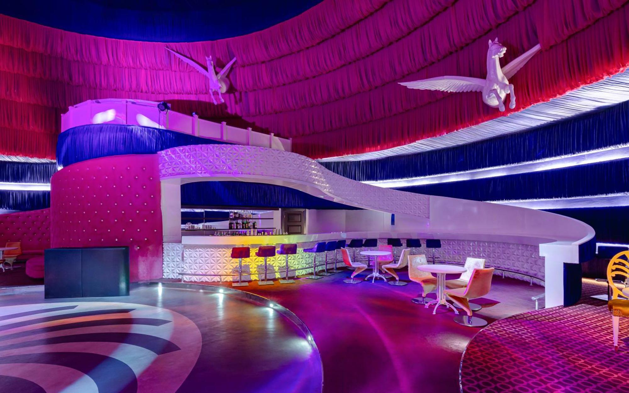 Shamakhi Palace Sharadil Seredil Exteriér fotografie The interior of the nightclub