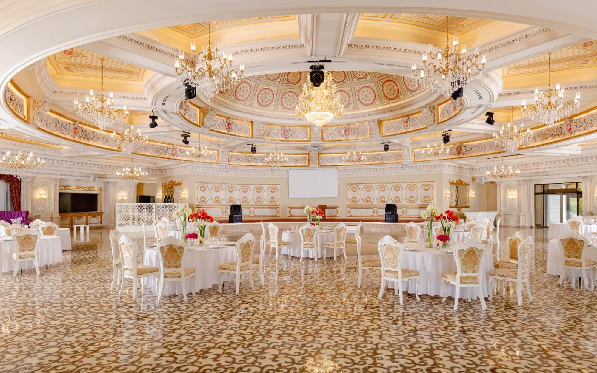 Shamakhi Palace Sharadil Seredil Exteriér fotografie The ballroom